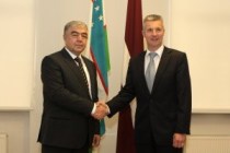 Министры обороны Латвии и Узбекистана подписали протокол намерения о сотрудничестве
