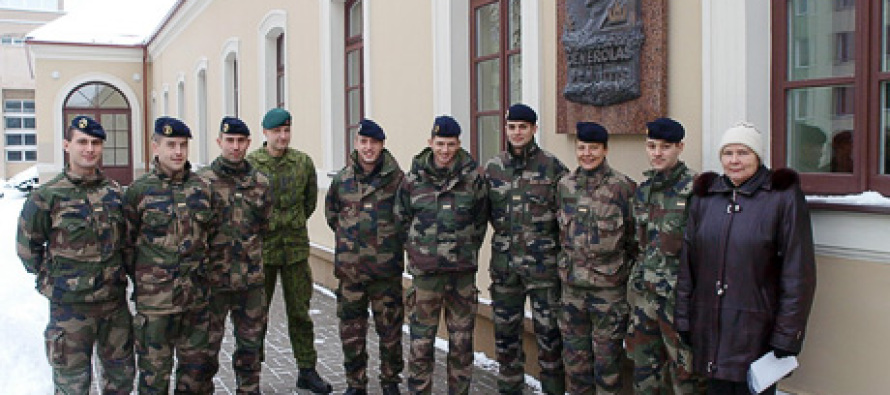 Курсанты военной академии из Франции прибыли в военную академию Литвы