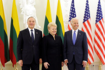 Президент Латвии встретится с Вице-президентом США