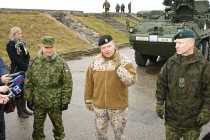 До конца 2013-го года планируется осуществить проект по интеграции Пехотной бригады сухопутных сил Латвийских Национальных вооружённых сил