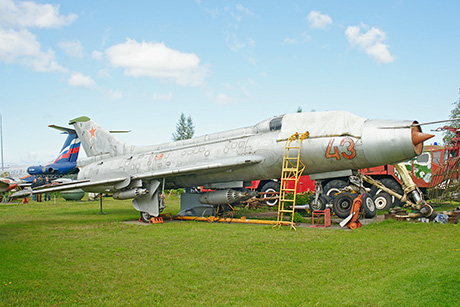 Авиационный полк под Ригой