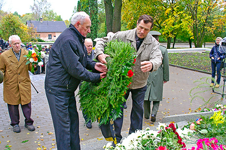 Церемония в Добеле