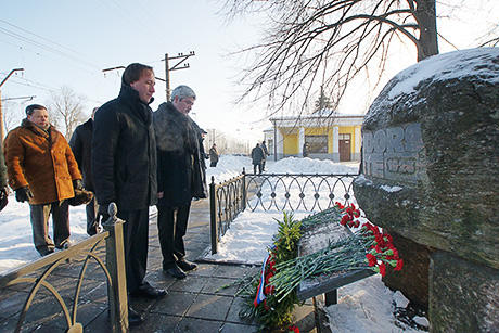 Семь патронов в револьвере Нагана