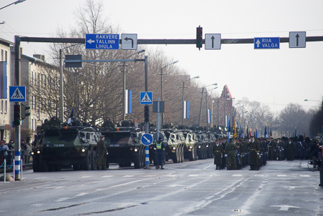 Военный парад в Пярну