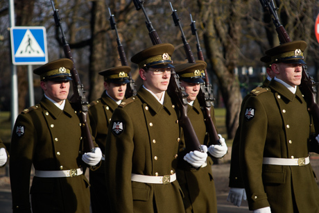 Военный парад в Пярну