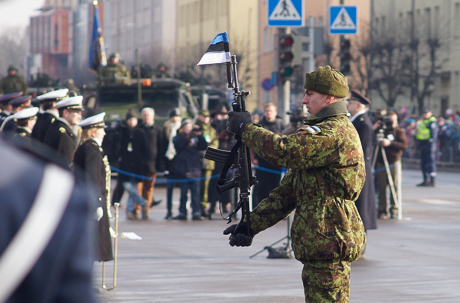 Военный парад в Пярну