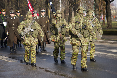 Военный парад в Пярну