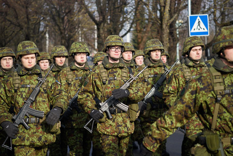 Военный парад в Пярну