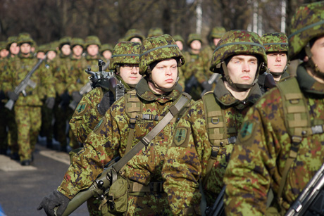 Военный парад в Пярну