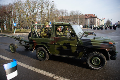 Военный парад в Пярну