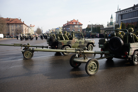 Военный парад в Пярну