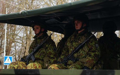 Военный парад в Пярну