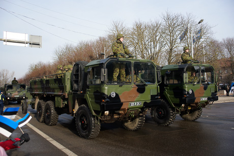 Военный парад в Пярну