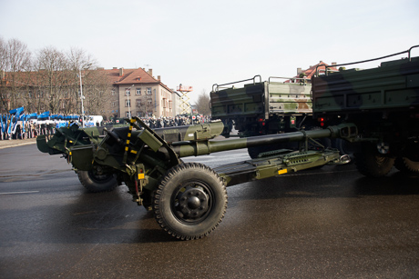 Военный парад в Пярну