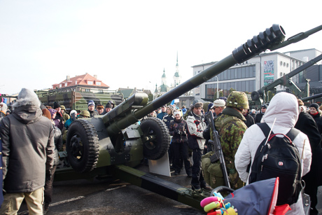 Военный парад в Пярну