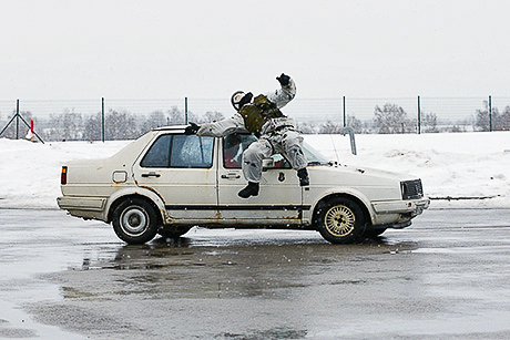 На земле, в небесах и на море