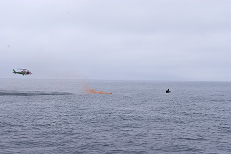 Вертолёты над морем