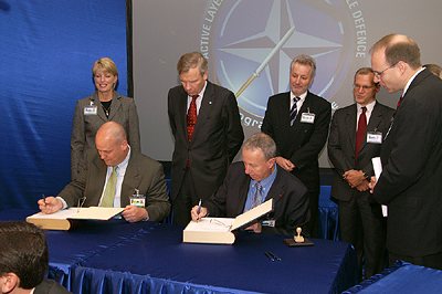 Саммит НАТО в Риге. День первый.