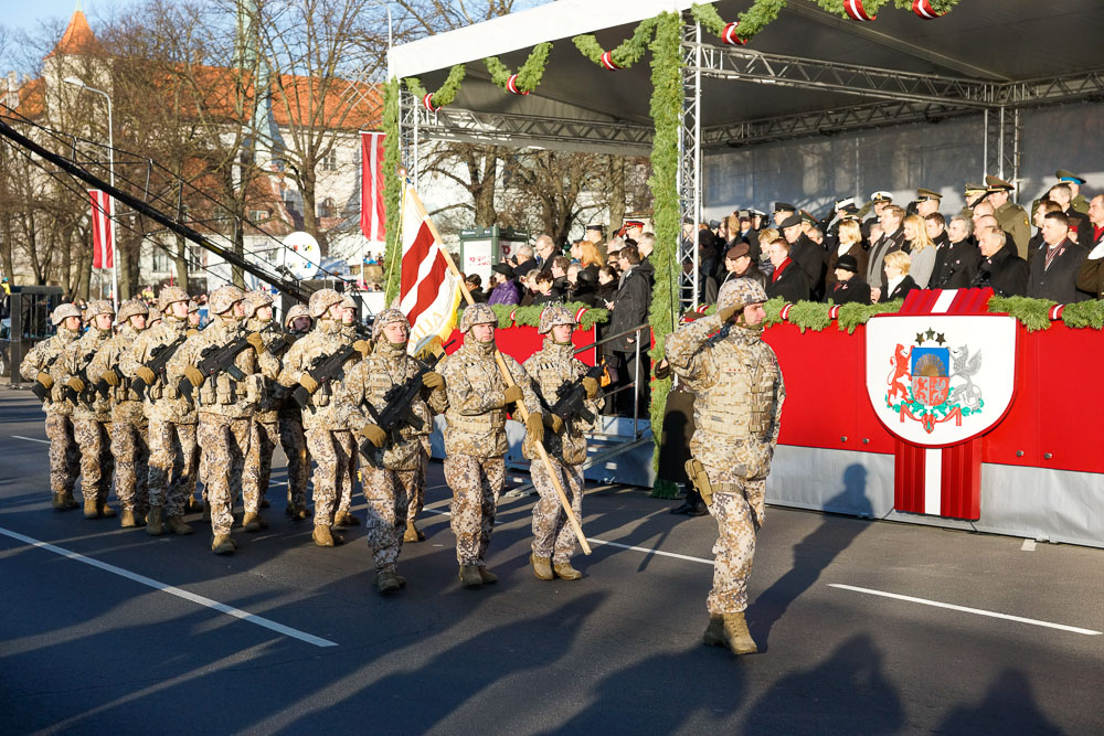 Парад на набережной 2014