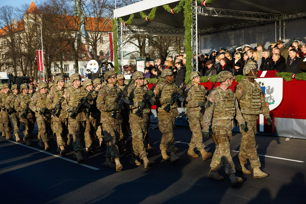 Парад на набережной 2014