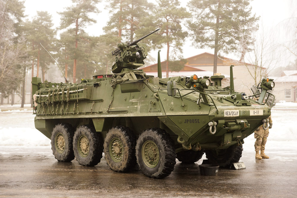 2-ой Кавалерийский в Адажи: Stryker