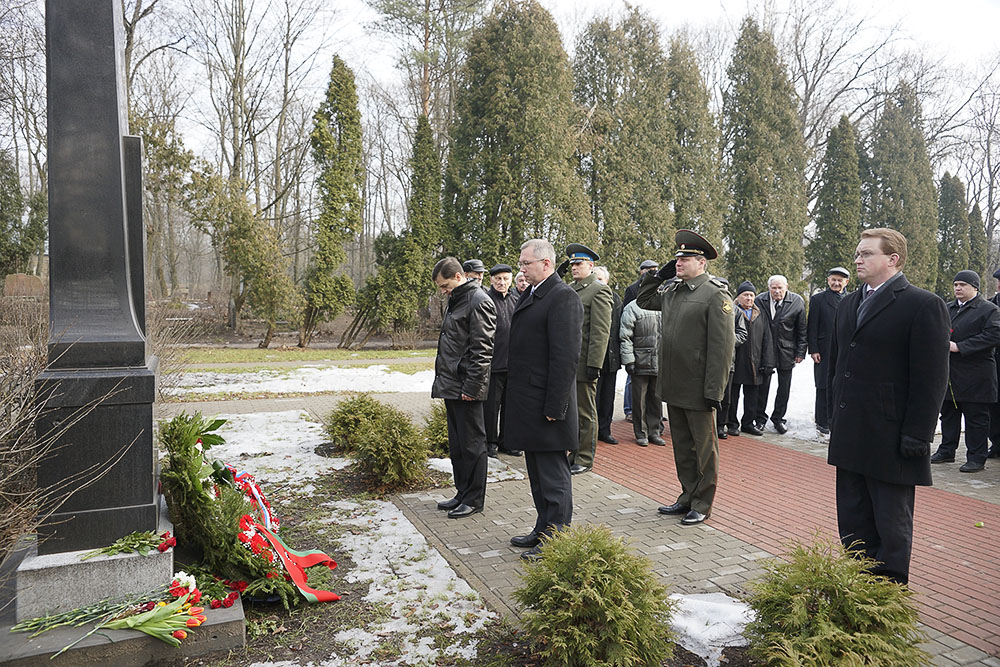 Февральский день на Гарнизонном кладбище