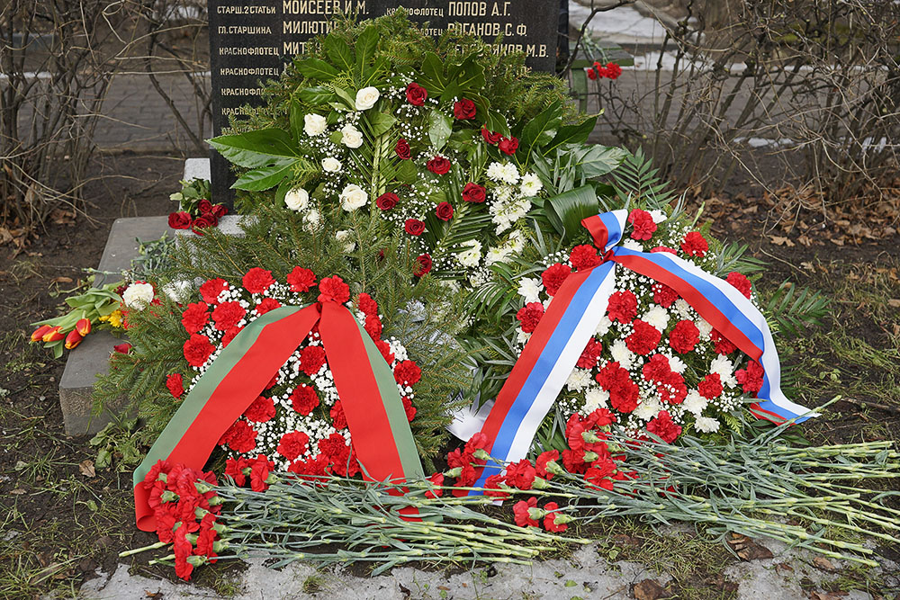 Февральский день на Гарнизонном кладбище
