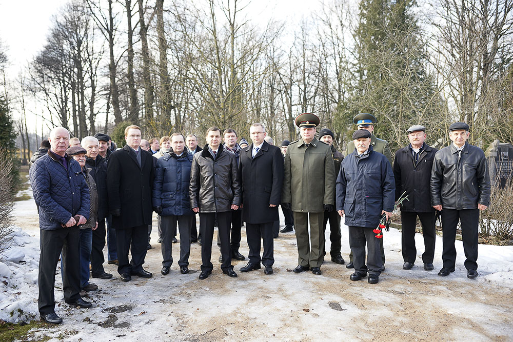 Февральский день на Гарнизонном кладбище