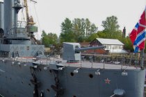 Плановый ремонт крейсера «Аврора»
