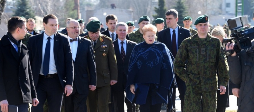 Президент Литвы посетила учебный полк