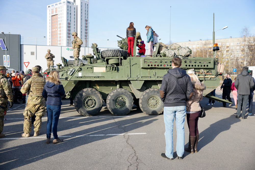 Dragoon Ride — маршем по Латвии
