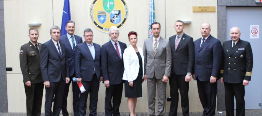 Латвийская делегация в штабе НАТО