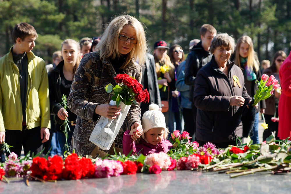 Мемориал Саласпилс: Церемония