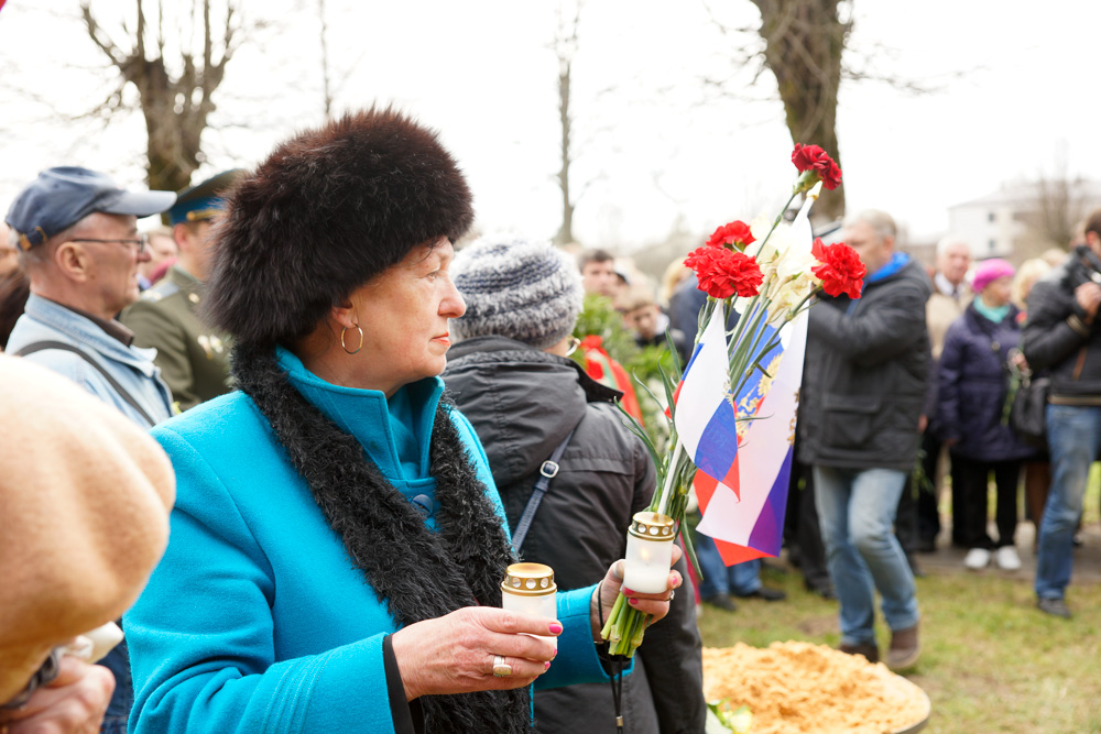 Захоронение Советских солдат в Ропажи