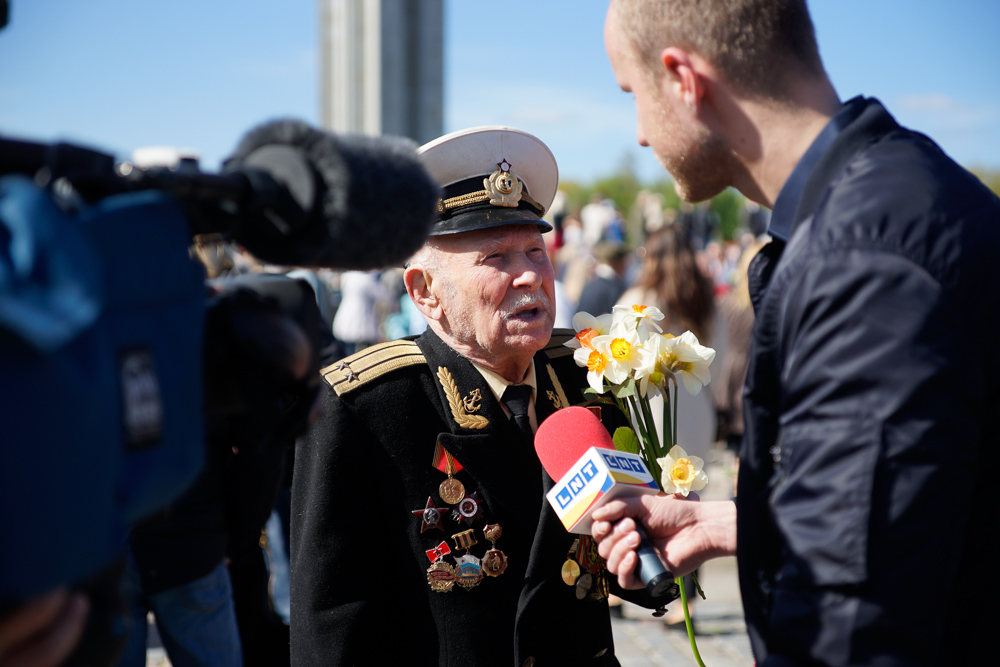 70 лет Победы в Риге: У Памятника Освободителям