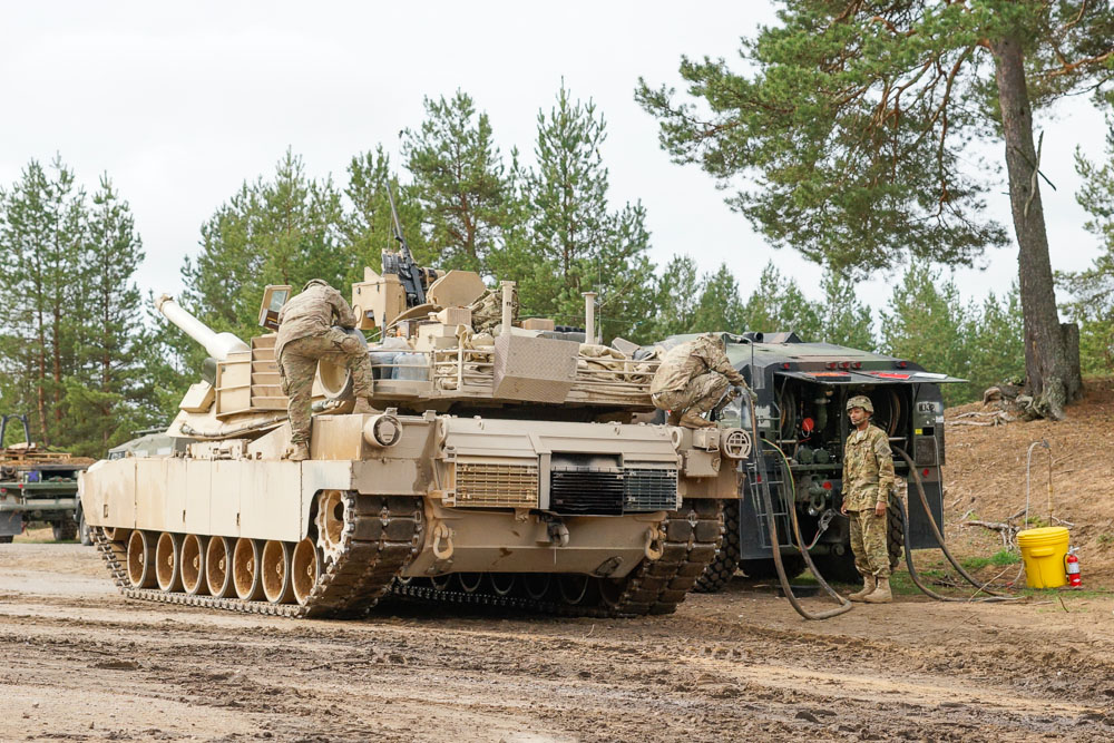 Стрельба Abrams M1A2 в Адажи