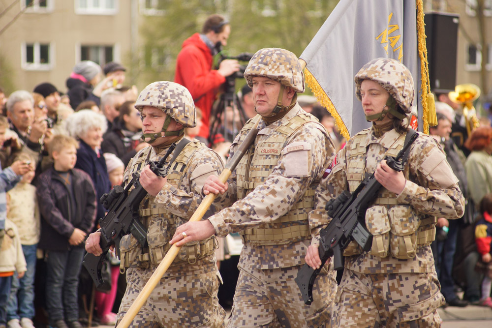 Елгава 4 мая: Парад войск