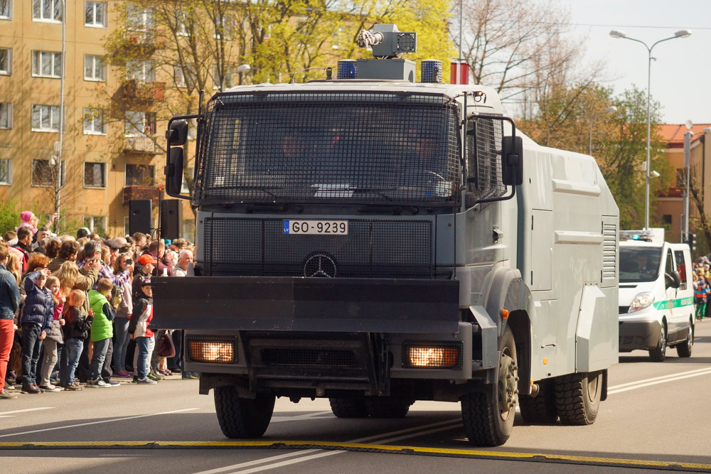 Елгава 4 мая: Парад техники