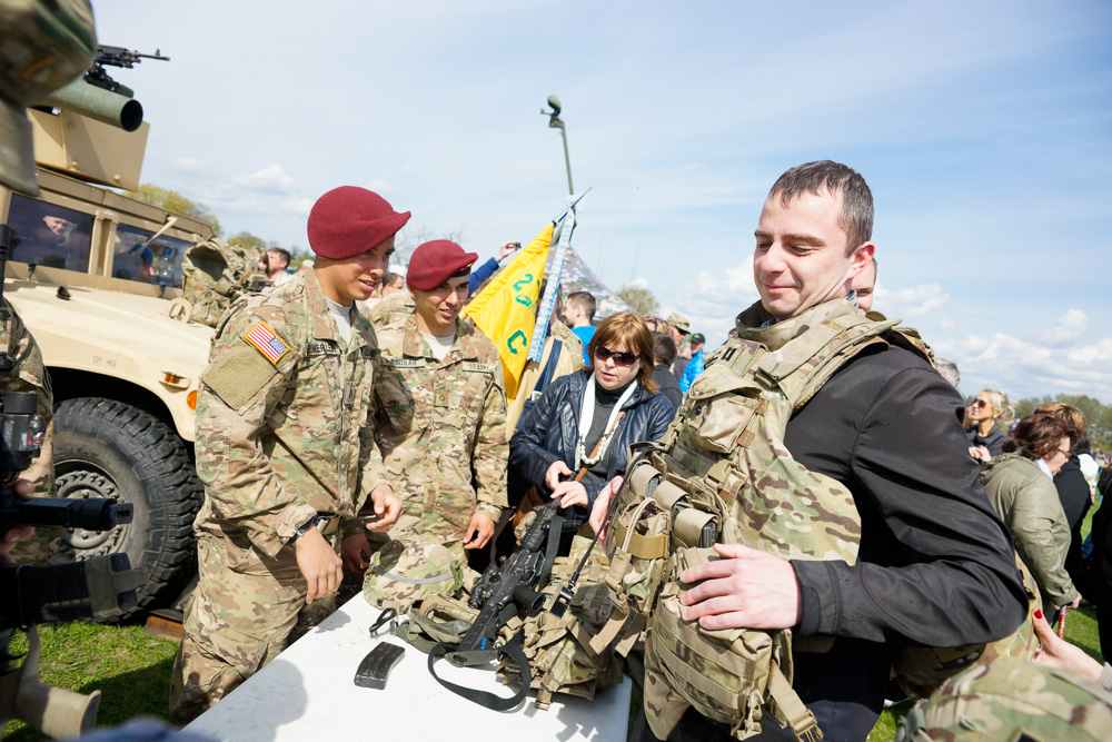 Елгава 4 мая: Демонстрация возможностей