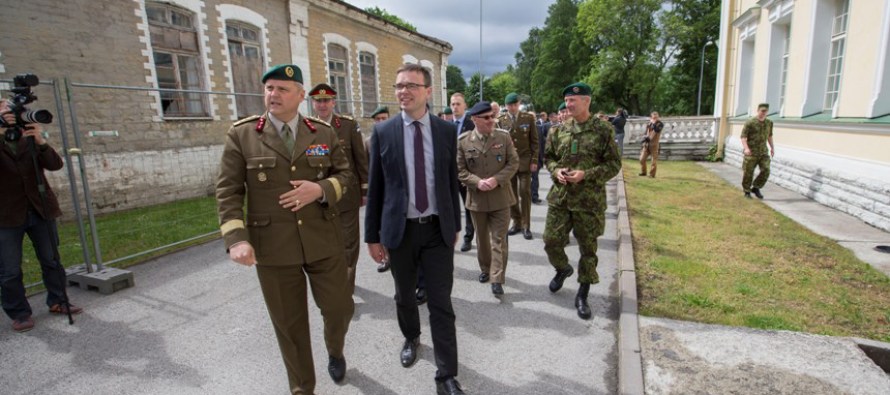 Начало работы элемента штаба НАТО в Таллине