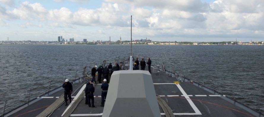 Американский эсминец в Таллине