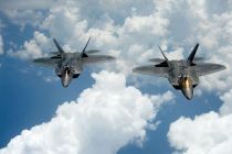 Два истребителя F-22 Raptor прилетели в Польшу