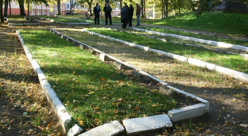 Братское кладбище в Лимбажи