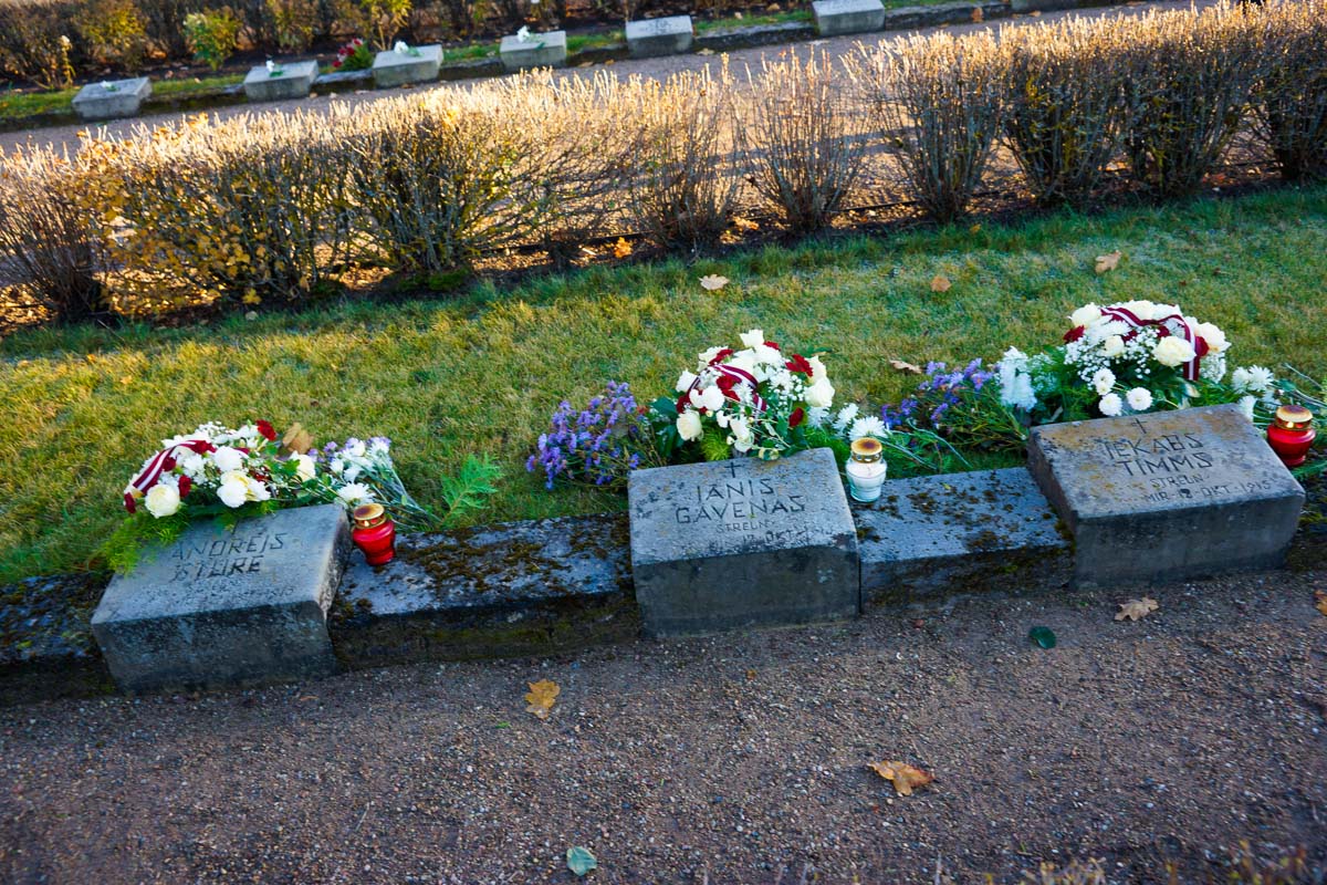 Братское кладбище — 100 лет