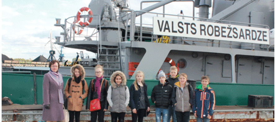 Школьники посетили морских пограничников Латвии