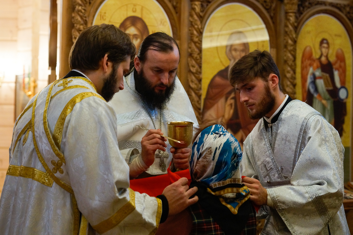 Подводная лодка Акула: Молебен в Храме