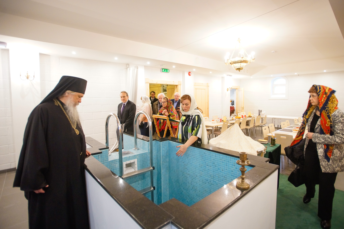 Подводная лодка Акула: Молебен в Храме