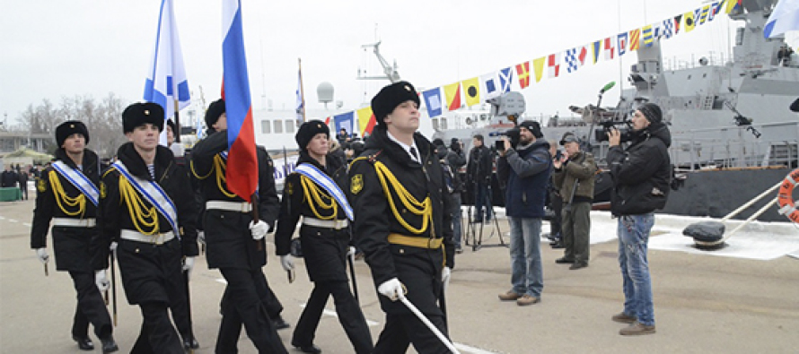 На МРК «Серпухов» и «Зелёный дол» подняты флаги