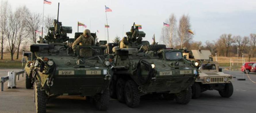 Смена американских войск прибывает в Литву