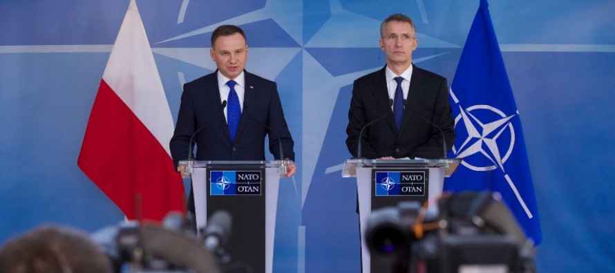 Генсек НАТО встретился с Президентом Польши